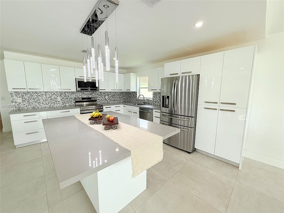 10626 NW 7th St, Pembroke Pines, FL 33026 | Zillow
