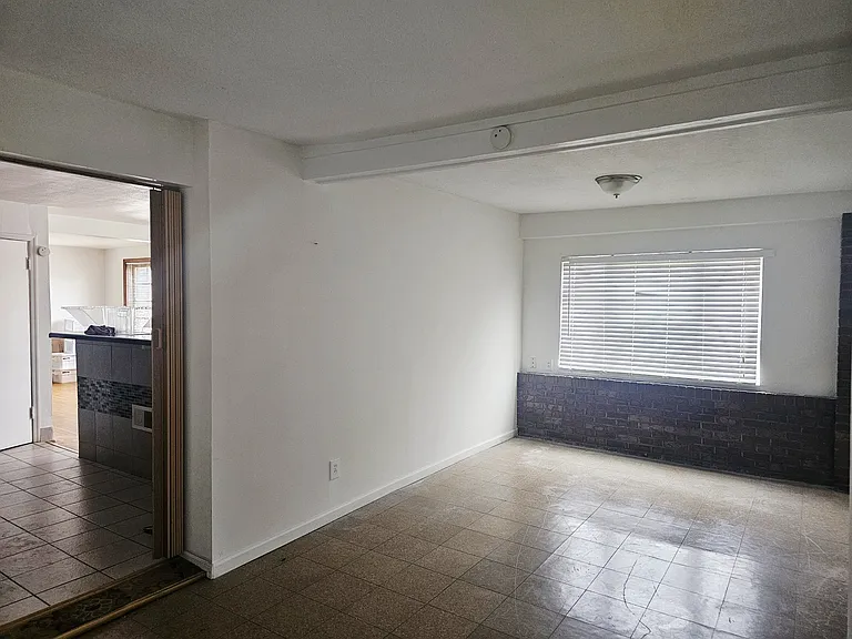 7004 Glenmore Ave #1-A — Photo 4