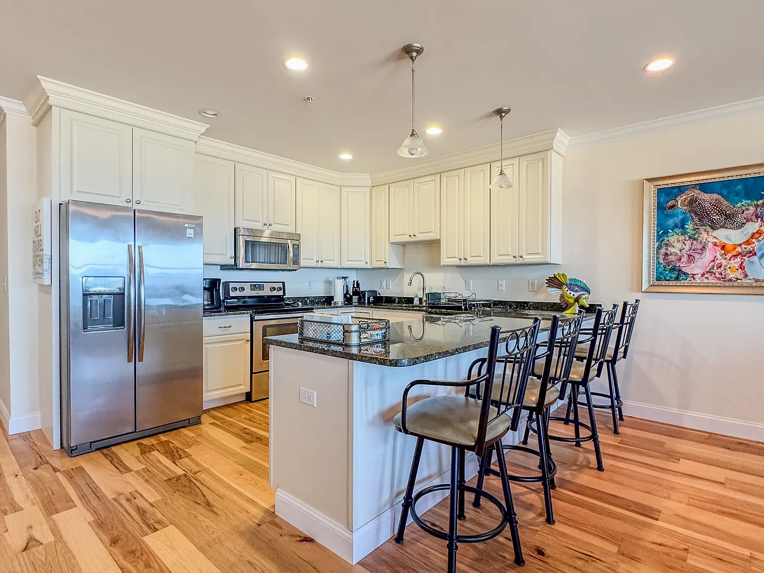 2 bed, 1617 sqft, $3,800 — Photo 2