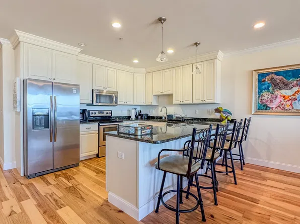339 Ocean Blvd #303, Hampton, NH 03842