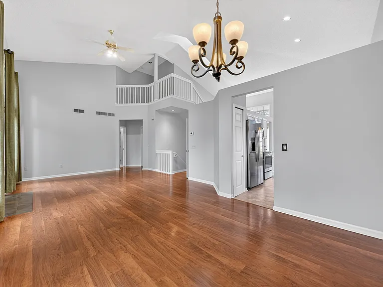 3141 Bridlewood Dr — Photo 8