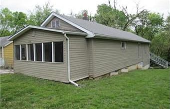 4th image of 2709 E 77th Ter