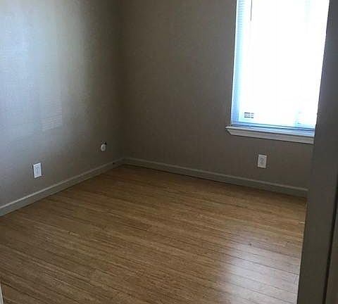 3rd image of 6901 Speckle Way