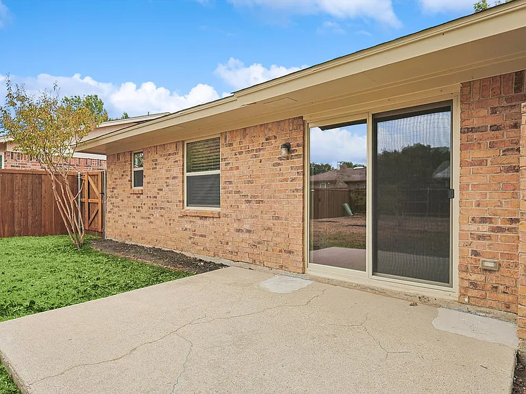 7517 Meadowbrook Dr — Photo 27