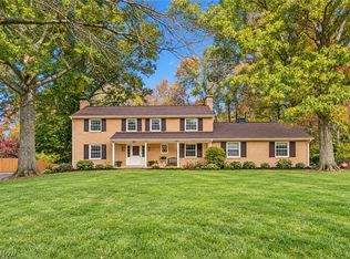 2221 Devonshire Dr NW, Canton, OH 44708