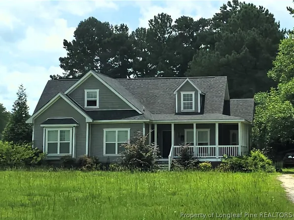 1103 Forrest Dr, Bladenboro, NC 28320