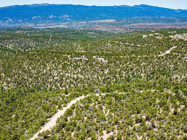 16 Manzano Loop, Tijeras, NM 87059