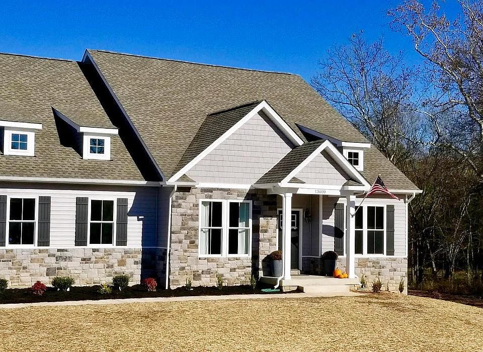 1st image of 5 Hartwood Valley Ct