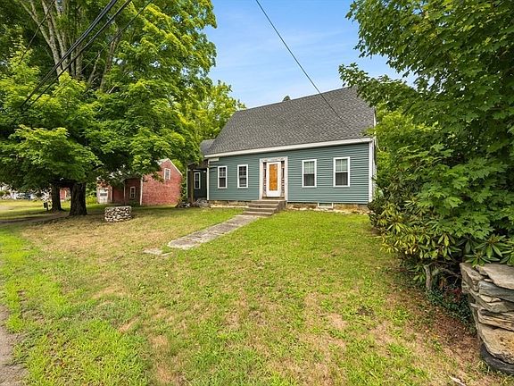 2nd image of 551 Tremont St