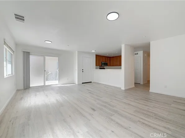 15611 Lasselle St APT 21, Moreno Valley, CA 92551