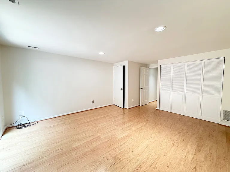 20503 Strath Haven Dr — Photo 25