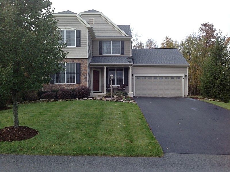 1st image of 29 Lindenwood Dr