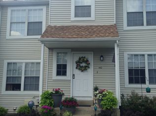 206 Katie Dr, Feasterville Trevose, PA 19053