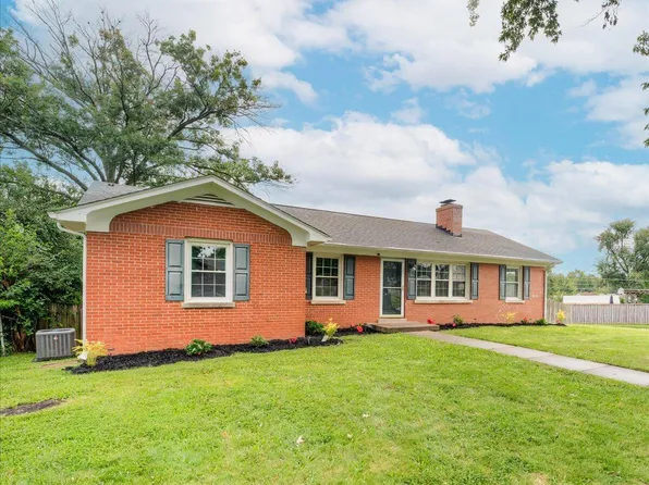 501 Nottaway Dr, Nicholasville, KY 40356