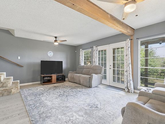 5th image of 1106 Scenic Dr