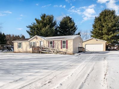 52386 Joy Dr, Dowagiac, MI, 49047