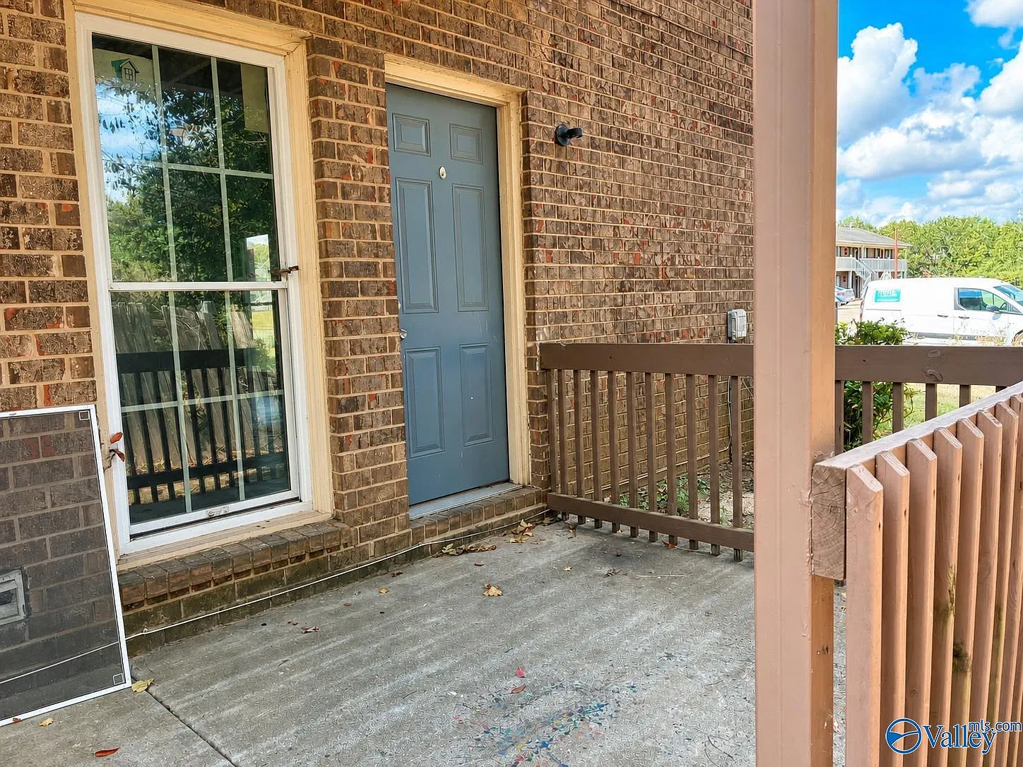 2 bed, 2.0 bath, 1000 sqft, $895 — Photo 1