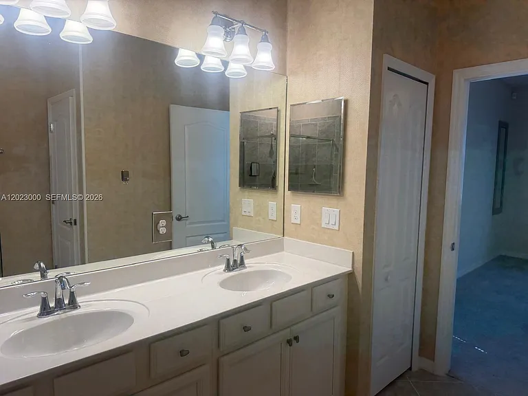 14018 Aledo Ct — Photo 10