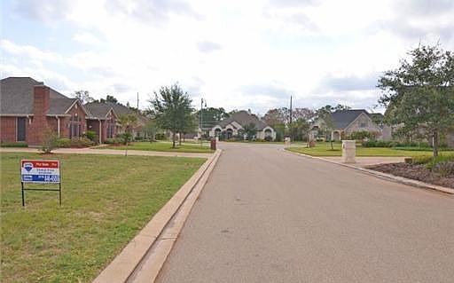 4th image of 3606 Dorchester Ct