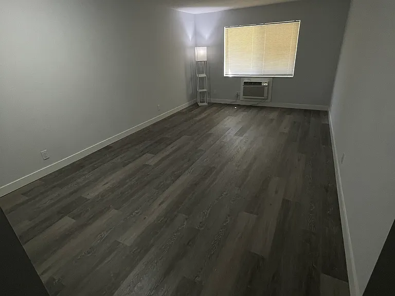 1350 E Sample Rd #110 — Photo 9