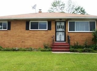 16100 Richard Dr, Brookpark, OH