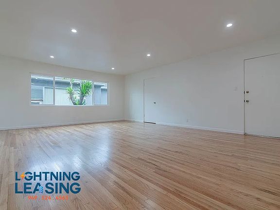 3rd image of 1524 S Sherbourne Dr #1D