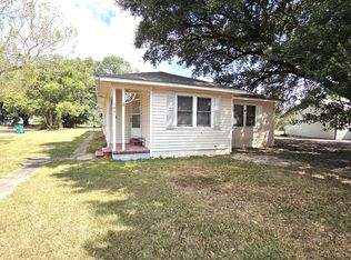 101 Azalea Ave, Orange, TX 77630
