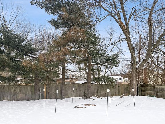 5th image of 5725 Linden Dr