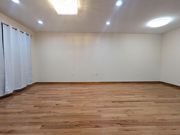 4th image of 5721 255th St Floor 1