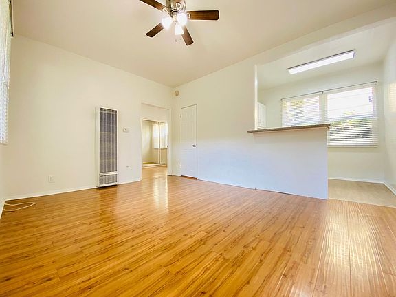4th image of 6201 Fountain Ave #44-202