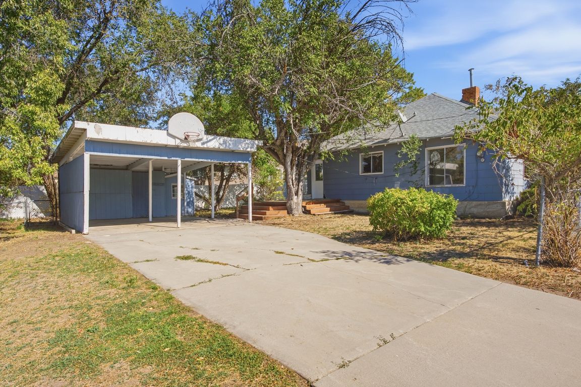 07-Carport