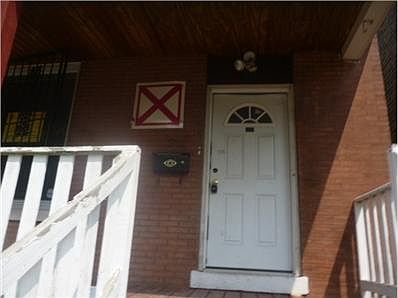 3rd image of 211 N Leamington Ave