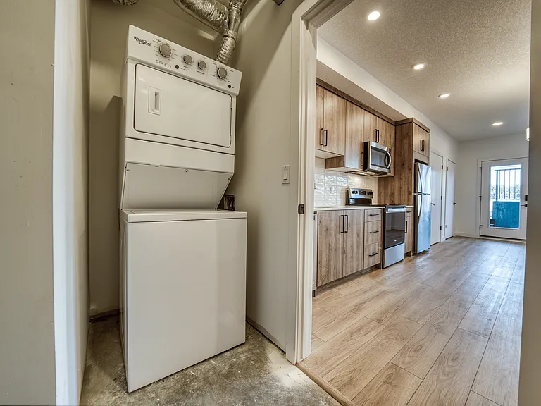 2925 12th Ave SW #203 — Photo 9