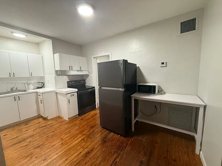 1289 Marseille Dr #46 — Photo 24