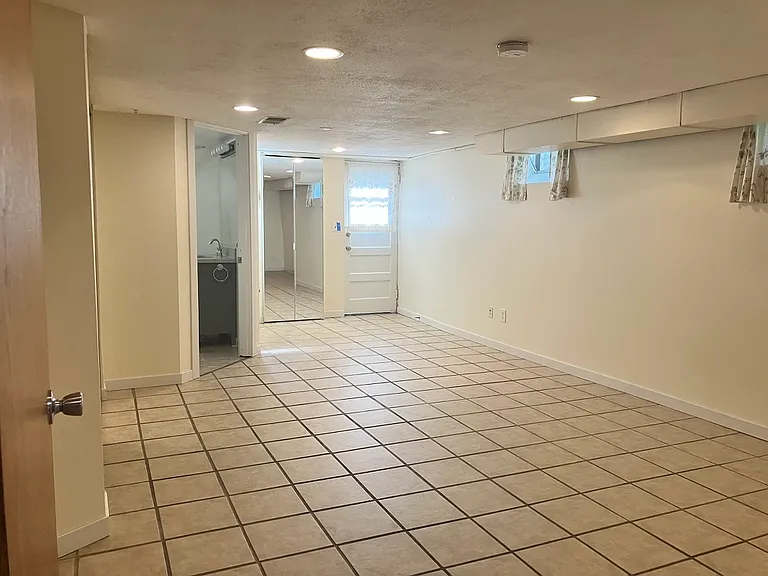 2824 Texas Ave S — Photo 22