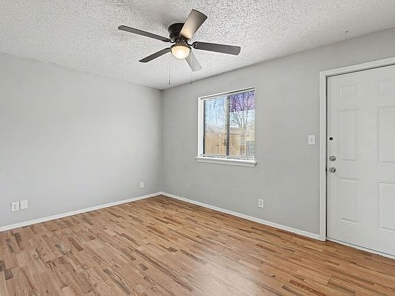 5th image of 1045 S Happy Hollow Rd #8