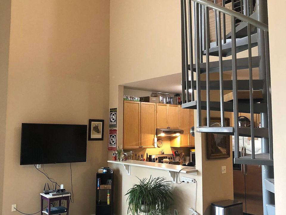 1st image of 2550 N Washington St Suite 405