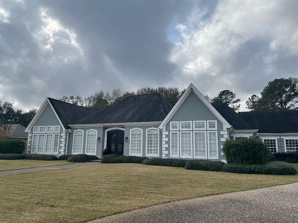 1st image of 4429 Hillbrook Dr