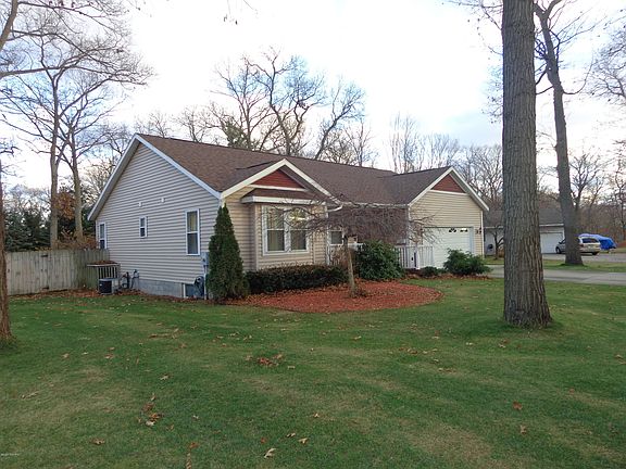 2nd image of 1226 Spencer Woods Dr