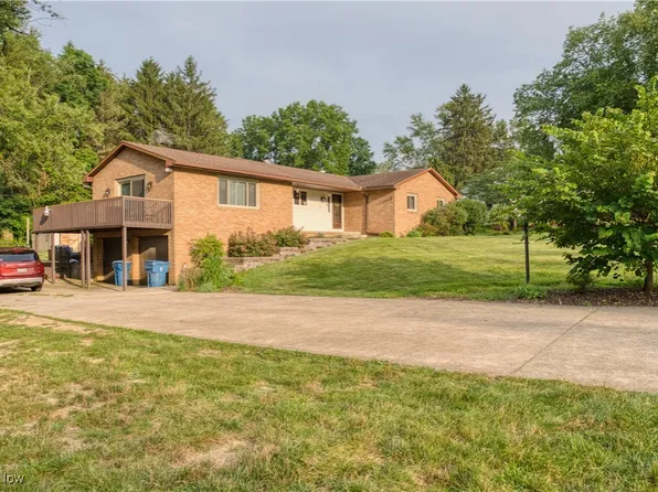 620 High St NE, Canal Fulton, OH 44614