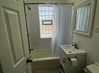 8211 S Ellis Ave, Chicago, IL 60619