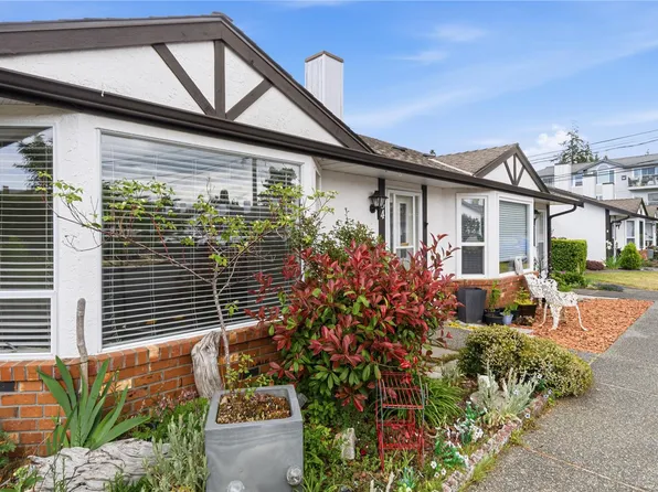 120 Finholm St N #54, Parksville, BC V9P 1J6