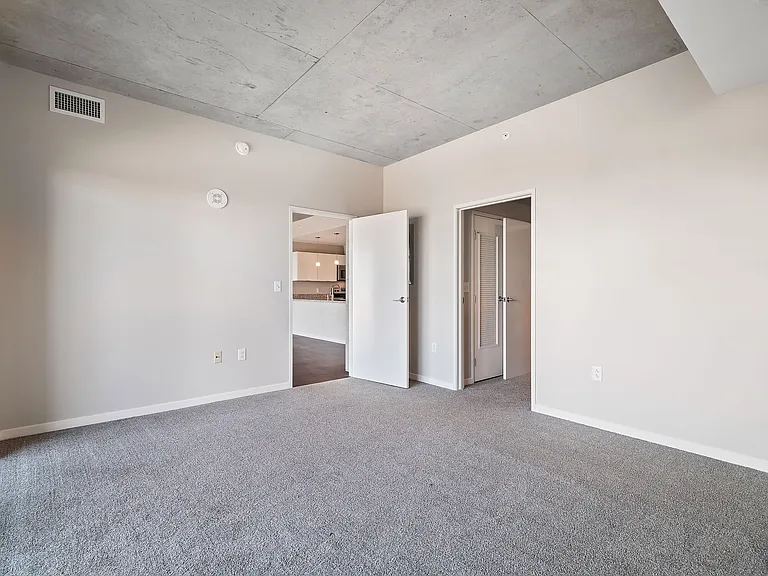 Flats at East Bank — Photo 15