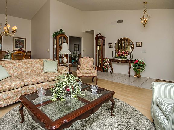 5th image of 6558 Ellerhurst Dr