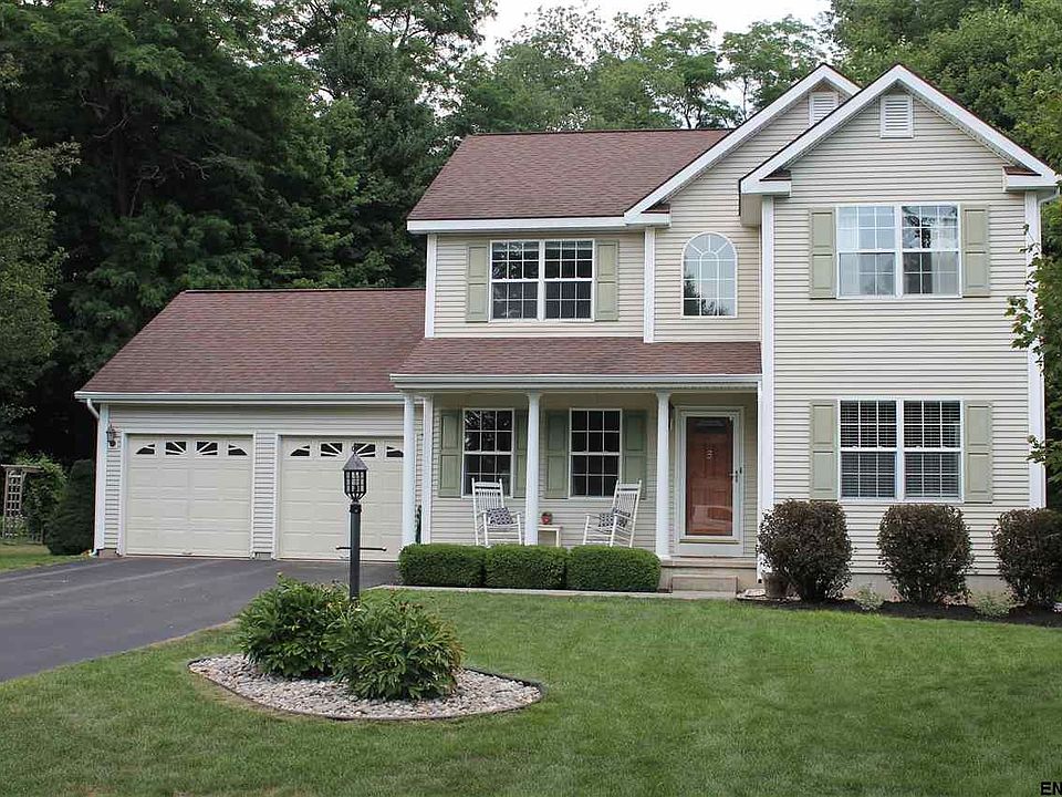 1st image of 6 Dandelion Dr