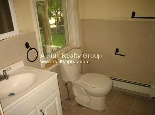 336 Centre St #3 — Photo 6