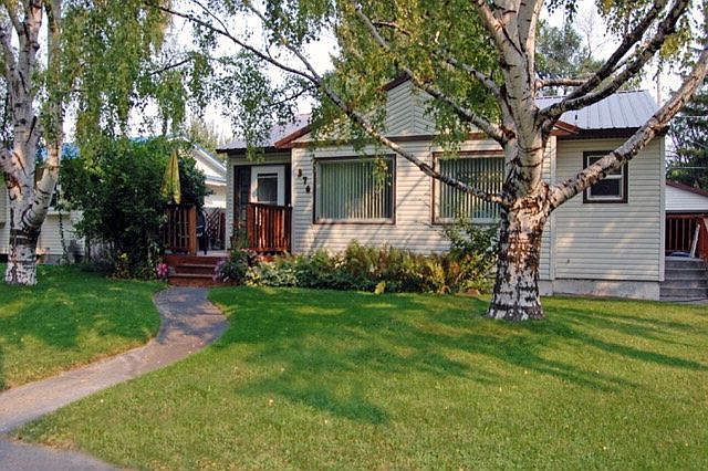 1st image of 376 W 21st St