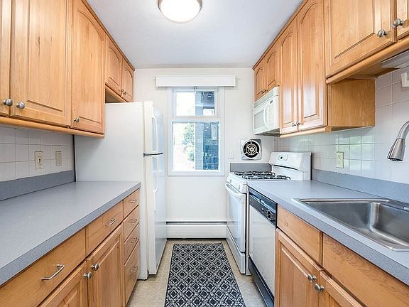 5th image of 315 Neponset St APT 34