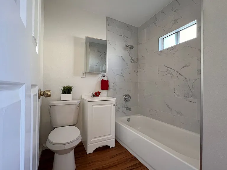 1162 N Loma Vista Dr — Photo 7