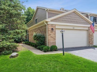 1302 Appletree Ln, Libertyville, IL, 60048